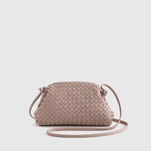 Quince Italian Leather Handwoven Pouch Crossbody Clutch (Taupe)